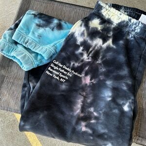 Podcast Call Her Daddy sweatpants-oversized fit